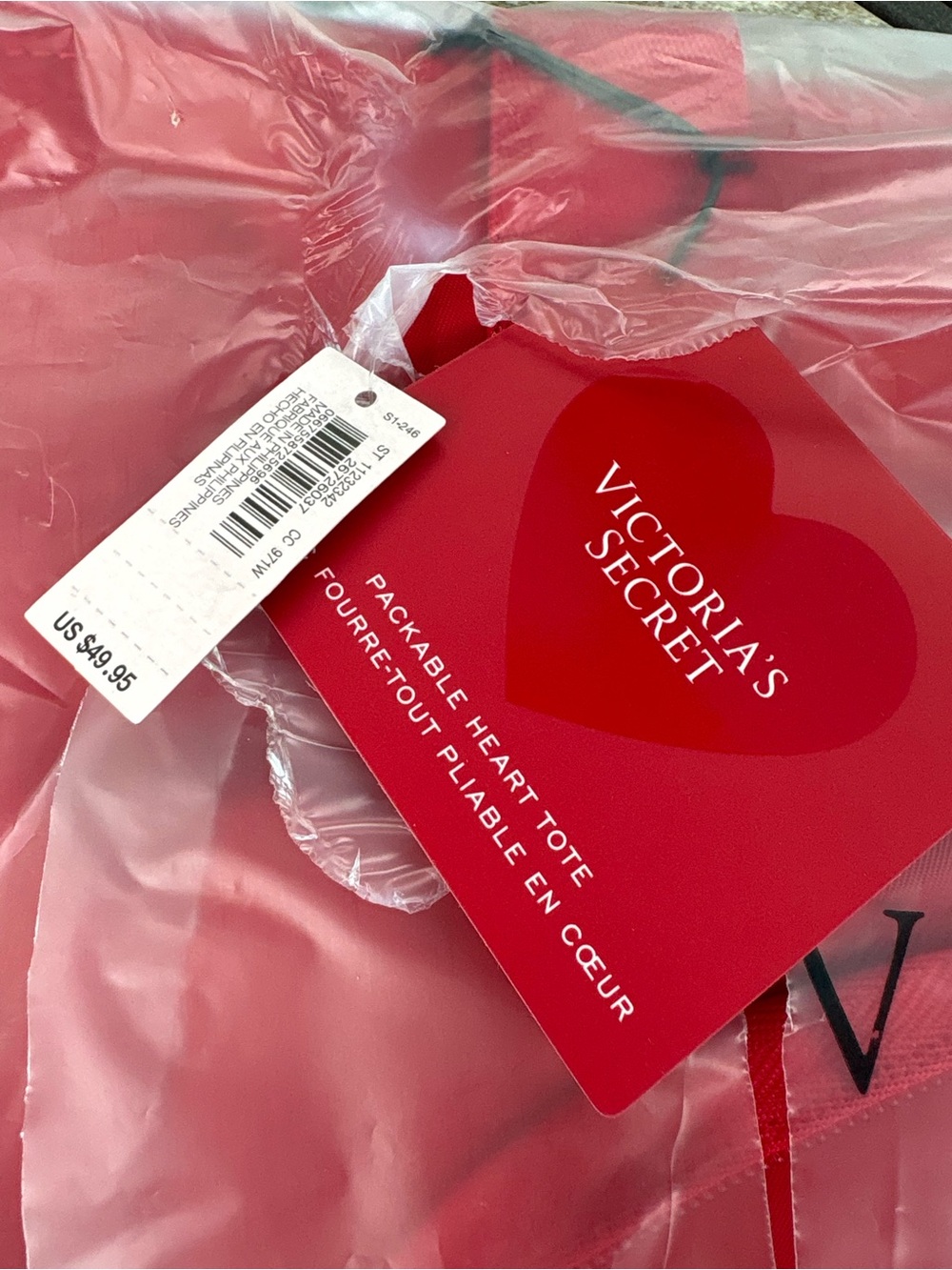 Victoria's Secret Red Heart Zip-Top Foldable Tote with heart pouch - Picture 3 of 11